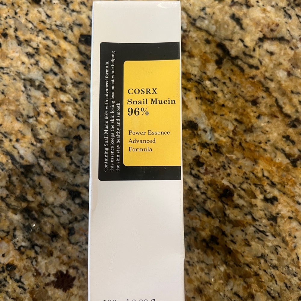 Snail mucin/ brand new in the box